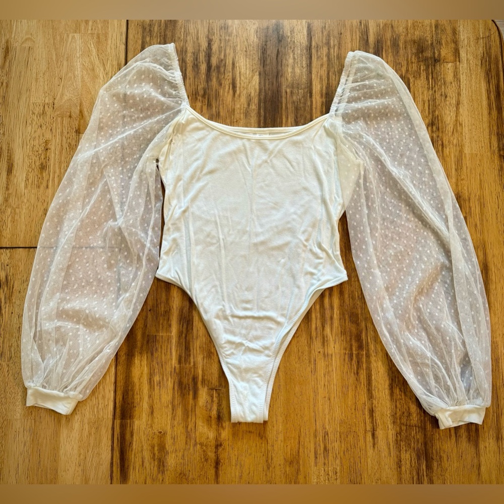 Ivory polkadot tulle sleeve bodysuit